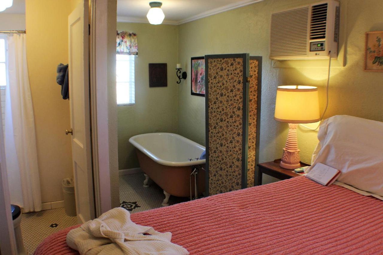 Blue Swallow Motel Tucumcari Bagian luar foto